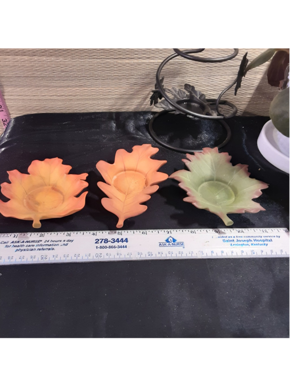 PartyLite Autumn Leaves Tealight Candle Holder Set w/ Metal Stand & 3 Leaf Cups - Picture 4 of 6